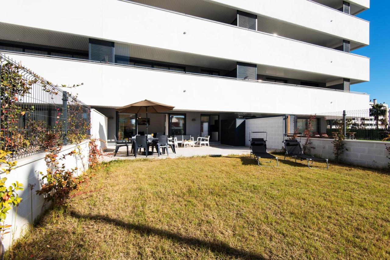 Lujoso Piso Con Jardin Privado A Dos Minutos Andando De La Playa Los Alamos Torremolinos Exterior foto
